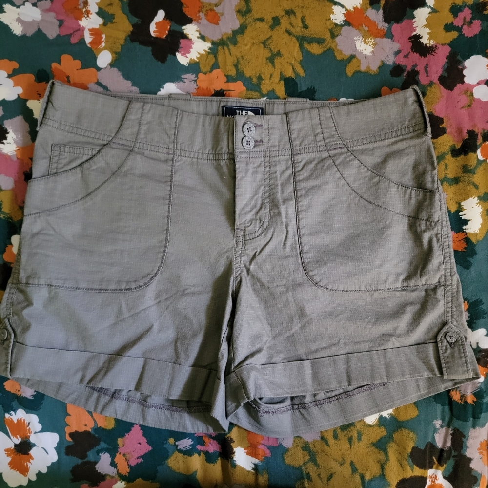 North Face Gray 5" Shorts Size 10